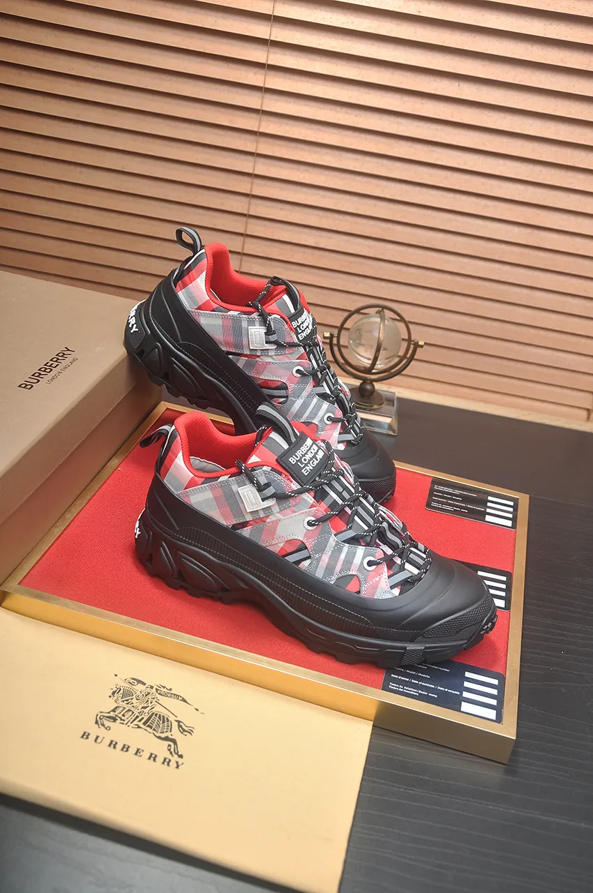 Men's shoes 💰640💶[Burberry] (cowhide lining) classic low-top sneakers｜Imported cowhide with classic plaid fabric｜Cow leather lining｜Original outsole｜Fine workmanship and comfortable to wear Size: 38-44 (customized at 45)